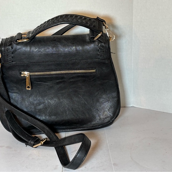 Elegant Black Leather Shoulder Bag - Picture 2 of 3